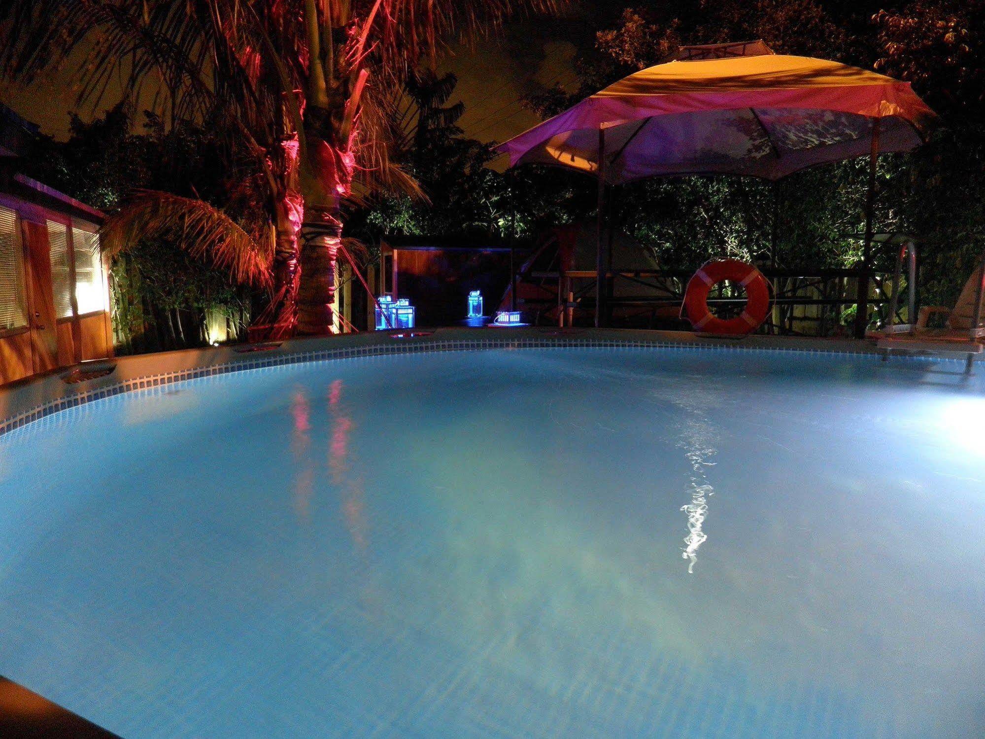 Blue Ocean Guesthouse Oakland Park Buitenkant foto